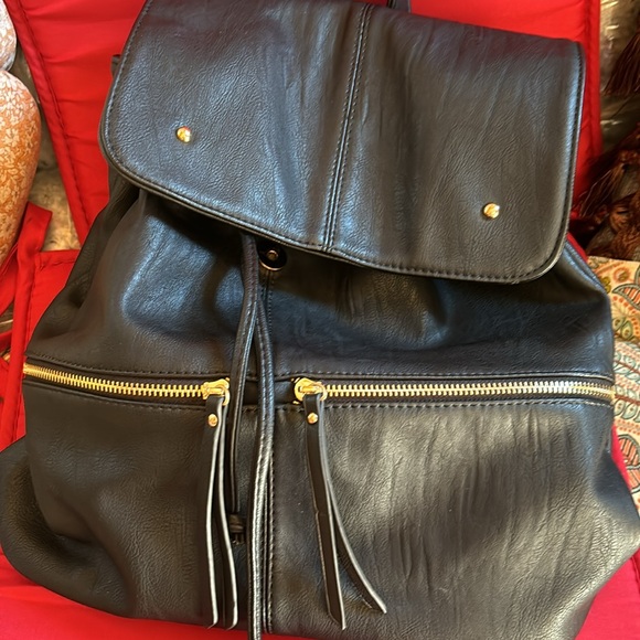 HYNES VICTORY Black Faux Leather Drawstring Backpack - 12" x 13" - Picture 12 of 12